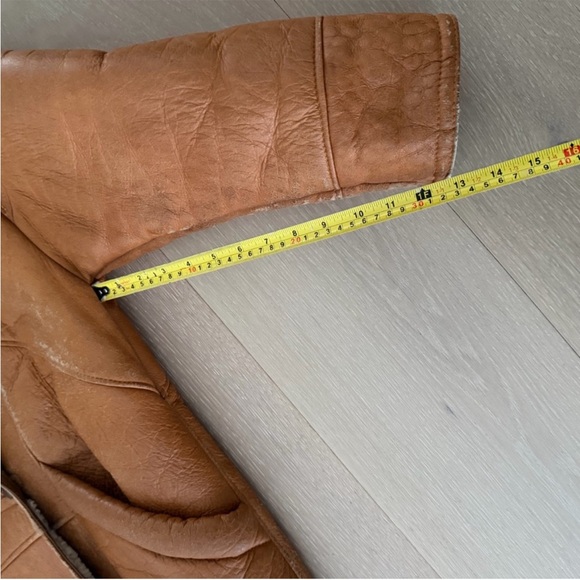 Vintage Leather Shearling Jacket - Picture 12 of 16